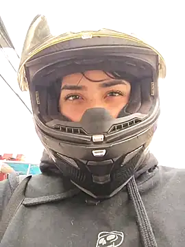 Snapshot of taaylor33 chatting on December 2025 06:14:02 PM taaylor33 online show from December 2025 06:14:02 PM