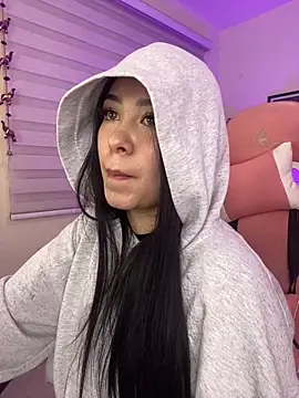 Starliee   online show from October 2025 12:00:01 AM