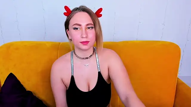 Snapshot of AsyaPink chatting on February 2025 02:10:02 PM AsyaPink online show from February 2025 02:10:02 PM