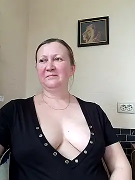 Snapshot of blondyaguar chatting on March 2025 01:18:01 PM blondyaguar online show from March 2025 01:18:01 PM