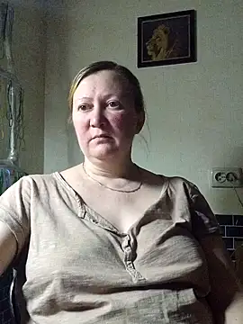 Snapshot of blondyaguar chatting on December 2025 03:08:02 PM blondyaguar online show from December 2025 03:08:02 PM