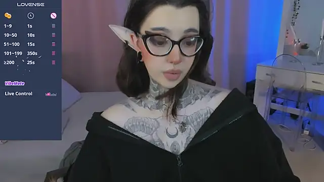 Dixi Pixi  online show from April 2026 05:43:01 AM