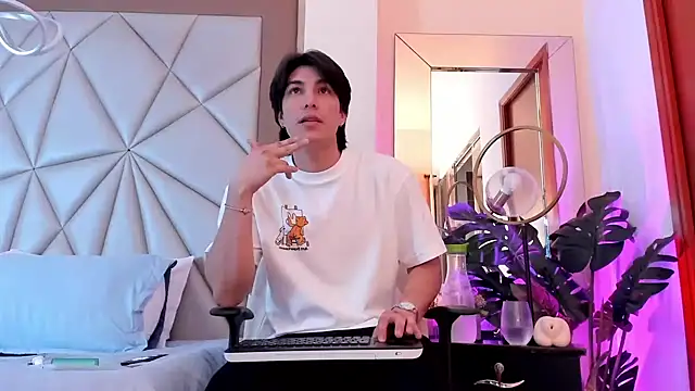 Karimferrer online show from January 2025 03:38:02 AM