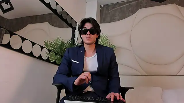 Karimferrer online show from October 2025 08:51:01 PM