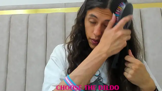 FreyaMoller online show from September 2025 06:51:01 PM