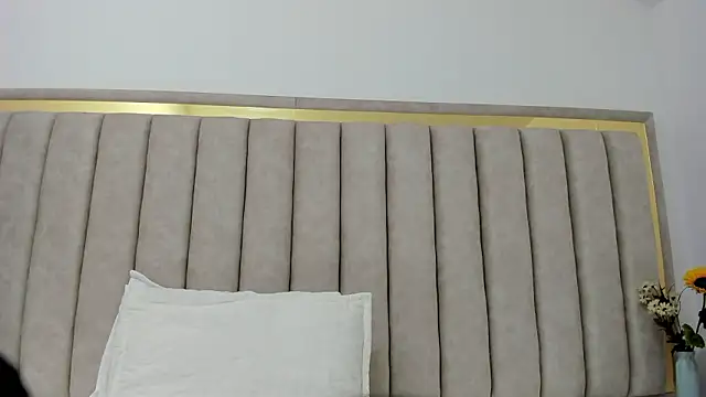 FreyaMoller online show from February 2026 06:59:02 PM