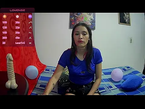 Snapshot of Hanha00 chatting on January 2025 12:33:01 AM Hanha00 online show from January 2025 12:33:01 AM