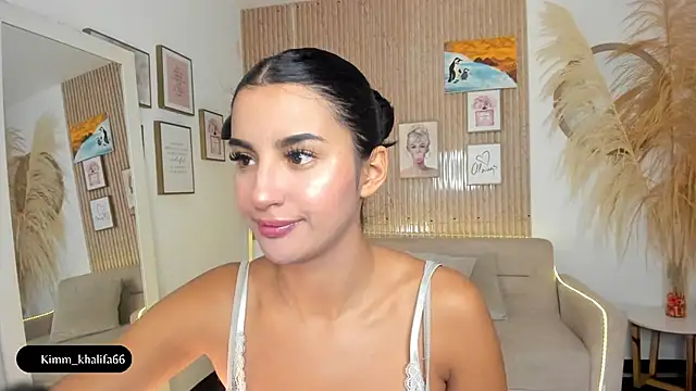 Kimm khalifa online show from January 2025 08:00:01 PM