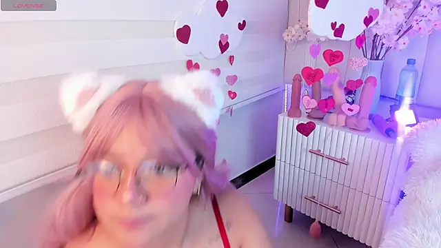 Snapshot of Sally__Walker chatting on February 2025 07:23:01 PM Sally Walker online show from February 2025 07:23:01 PM