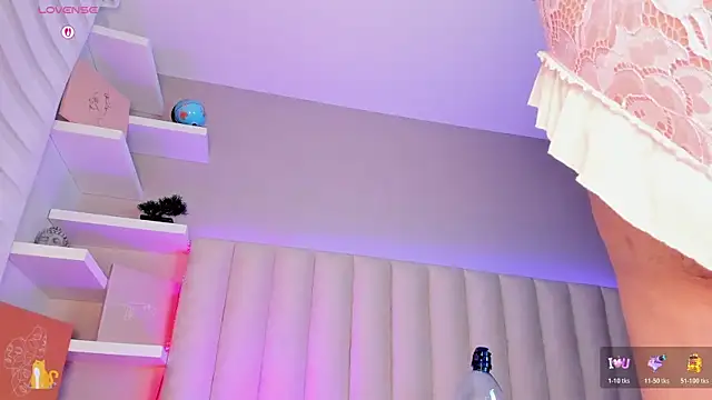 Snapshot of Sally__Walker chatting on November 2025 03:06:01 AM Sally Walker online show from November 2025 03:06:01 AM