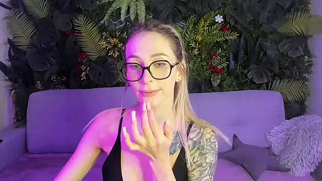 Horny Blond online show from February 2026 09:05:01 AM