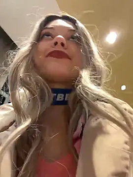 Snapshot of Times__Square chatting on December 2024 05:12:02 AM Times Square online show from December 2024 05:12:02 AM