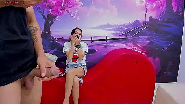 Snapshot of SlimLoves chatting on February 2025 03:52:01 AM SlimLoves online show from February 2025 03:52:01 AM