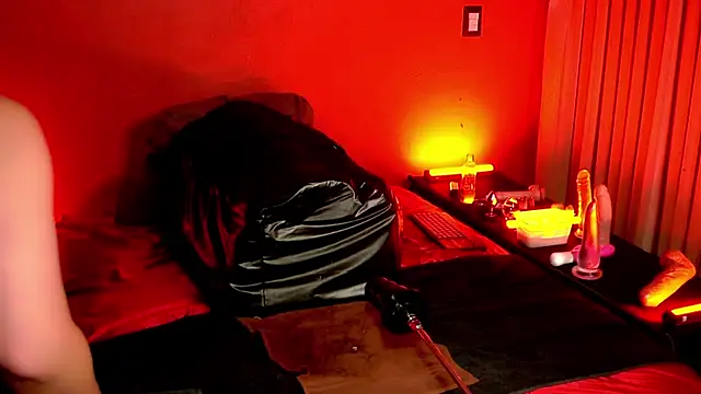 Snapshot of JenniferCD chatting on March 2026 05:08:02 AM JenniferCD online show from March 2026 05:08:02 AM