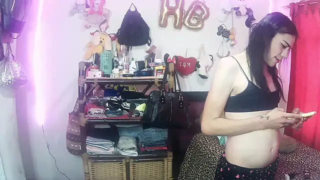 Snapshot of alexxa_dirty chatting on December 2024 02:27:01 PM alexxa dirty online show from December 2024 02:27:01 PM