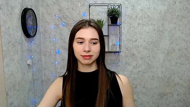 Snapshot of EmiLims_ chatting on December 2024 02:30:01 AM EmiLims online show from December 2024 02:30:01 AM