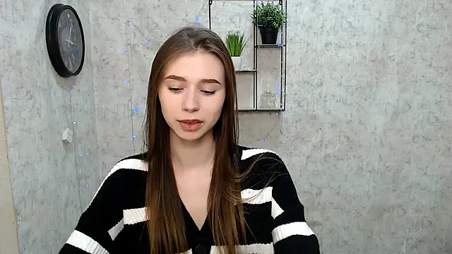Snapshot of EmiLims_ chatting on December 2024 02:09:01 AM EmiLims online show from December 2024 02:09:01 AM
