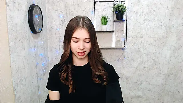 Snapshot of EmiLims_ chatting on January 2025 01:44:02 PM EmiLims online show from January 2025 01:44:02 PM