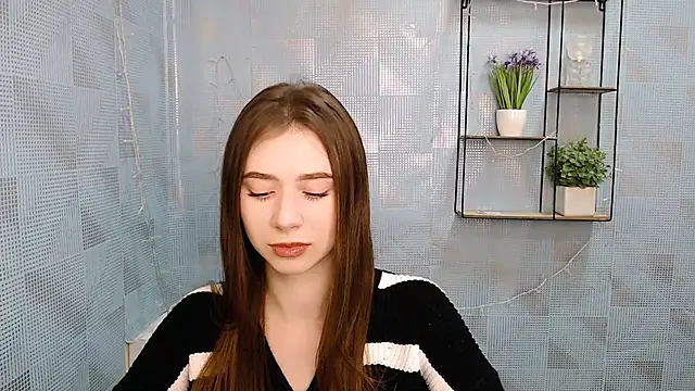 Snapshot of EmiLims_ chatting on February 2025 10:50:01 PM EmiLims online show from February 2025 10:50:01 PM