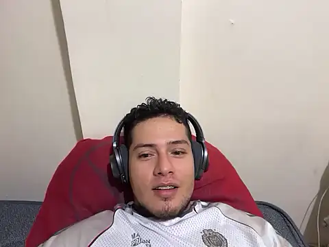 Malandralle online show from November 2025 05:08:02 AM