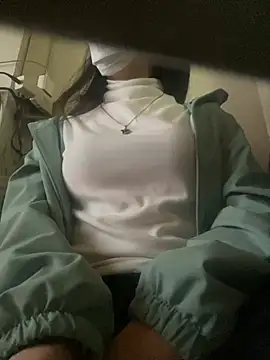 Snapshot of Tuongvy05 chatting on December 2024 06:57:02 PM Tuongvy05 online show from December 2024 06:57:02 PM