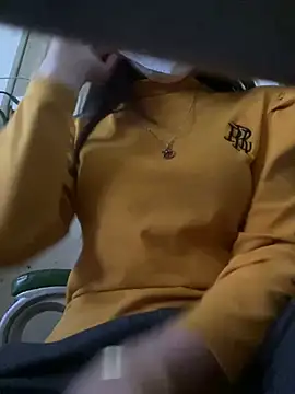 Snapshot of Tuongvy05 chatting on December 2024 05:47:01 AM Tuongvy05 online show from December 2024 05:47:01 AM