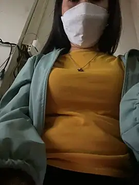 Snapshot of Tuongvy05 chatting on December 2024 06:56:02 PM Tuongvy05 online show from December 2024 06:56:02 PM