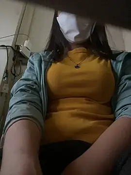 Snapshot of Tuongvy05 chatting on December 2024 03:28:01 PM Tuongvy05 online show from December 2024 03:28:01 PM