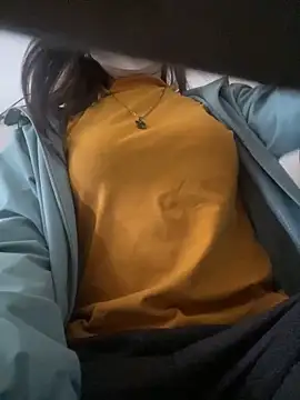 Snapshot of Tuongvy05 chatting on December 2024 07:06:02 AM Tuongvy05 online show from December 2024 07:06:02 AM