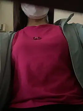 Snapshot of Tuongvy05 chatting on March 2025 02:27:02 AM Tuongvy05 online show from March 2025 02:27:02 AM