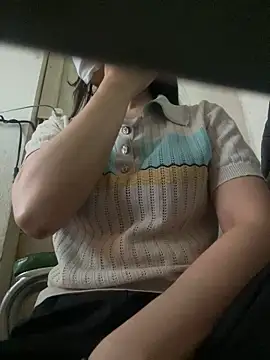 Snapshot of Tuongvy05 chatting on March 2025 02:36:01 AM Tuongvy05 online show from March 2025 02:36:01 AM