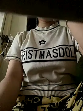 Snapshot of Tuongvy05 chatting on November 2025 01:19:01 AM Tuongvy05 online show from November 2025 01:19:01 AM