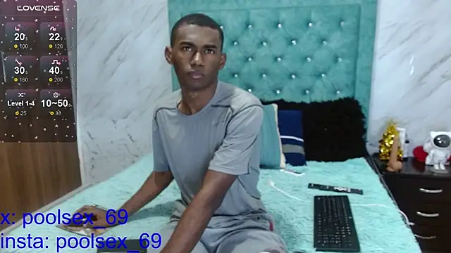 Snapshot of Poolsex_69 chatting on January 2025 01:36:02 PM Poolsex 69 online show from January 2025 01:36:02 PM