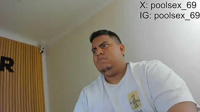 Snapshot of Poolsex_69 chatting on September 2025 01:55:01 PM Poolsex 69 online show from September 2025 01:55:01 PM