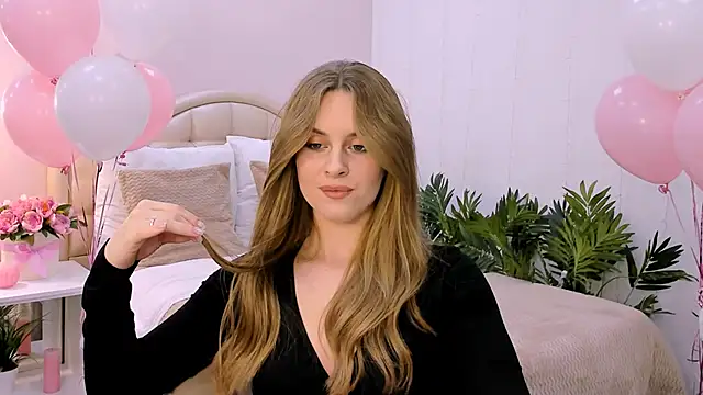 RozzitaBedberry online show from January 2025 12:22:01 PM