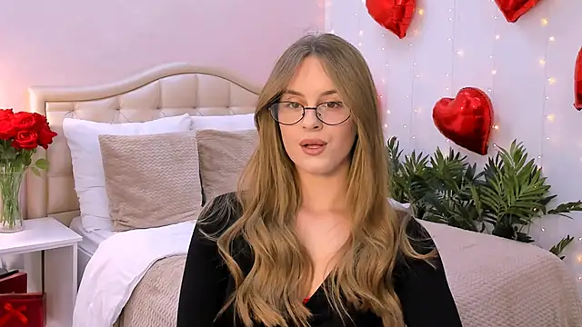 RozzitaBedberry online show from March 2025 12:48:01 PM