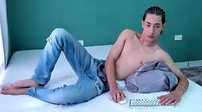 Chandler ken online show from December 2024 05:23:02 PM