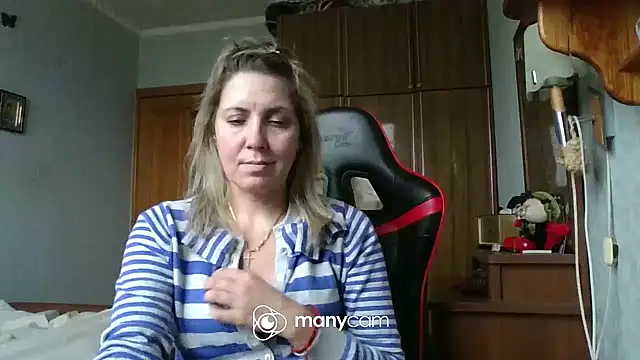 Snapshot of IrinaB1 chatting on January 2025 01:31:02 PM IrinaB1 online show from January 2025 01:31:02 PM