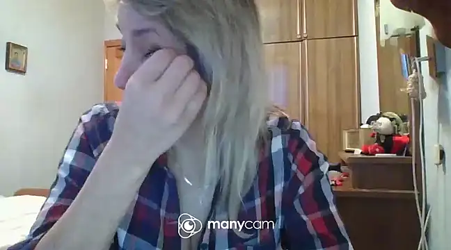 Snapshot of IrinaB1 chatting on February 2025 01:30:02 PM IrinaB1 online show from February 2025 01:30:02 PM