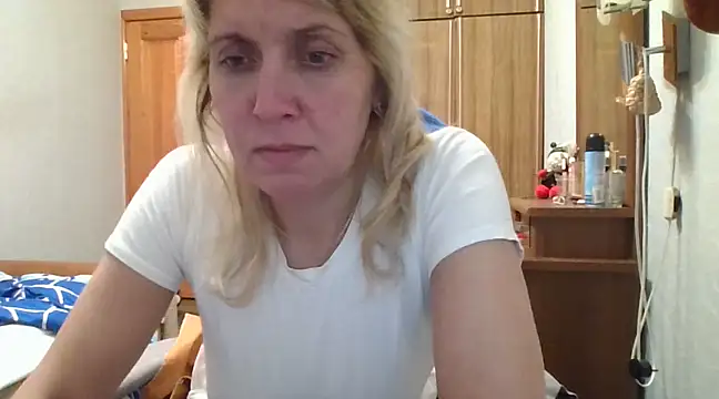 Snapshot of IrinaB1 chatting on February 2025 08:14:02 PM IrinaB1 online show from February 2025 08:14:02 PM