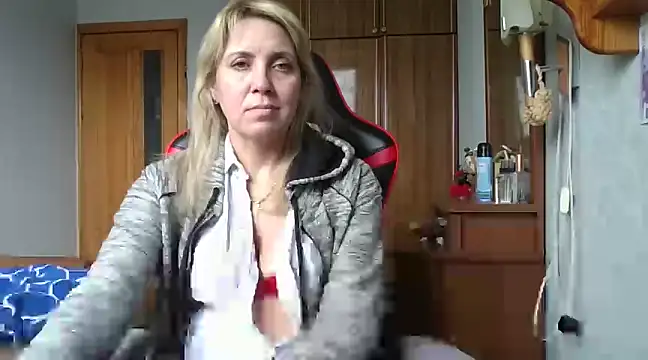 Snapshot of IrinaB1 chatting on March 2025 11:11:01 AM IrinaB1 online show from March 2025 11:11:01 AM