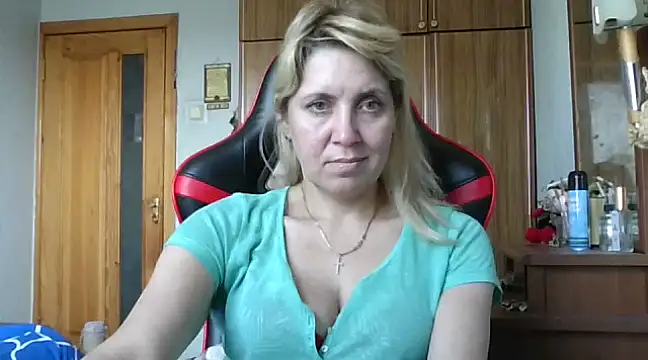 Snapshot of IrinaB1 chatting on March 2025 10:37:02 AM IrinaB1 online show from March 2025 10:37:02 AM