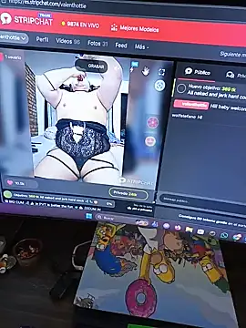 Snapshot of valenthottie chatting on May 2026 04:42:02 AM valenthottie online show from May 2026 04:42:02 AM