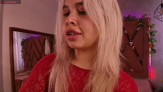 Haelycute online show from October 2025 11:44:02 AM