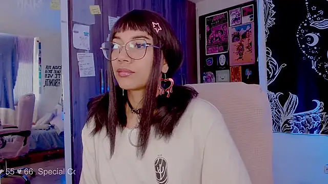 melissahowl online show from October 2025 12:58:01 PM