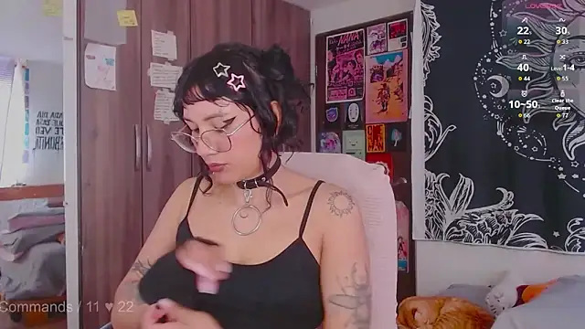 melissahowl online show from October 2025 04:19:01 PM