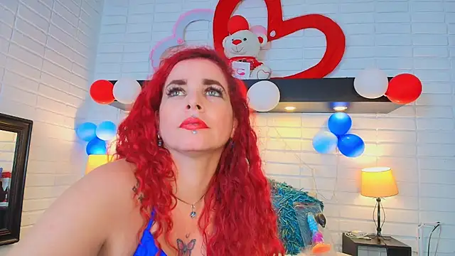 Snapshot of HannaBrave chatting on February 2025 03:47:02 PM HannaBrave online show from February 2025 03:47:02 PM