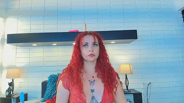 Snapshot of HannaBrave chatting on March 2025 05:42:02 PM HannaBrave online show from March 2025 05:42:02 PM