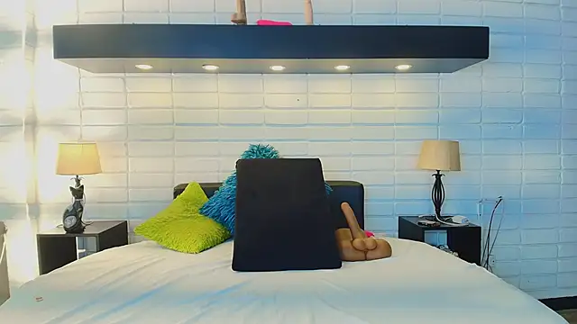 Snapshot of HannaBrave chatting on March 2025 02:26:01 AM HannaBrave online show from March 2025 02:26:01 AM