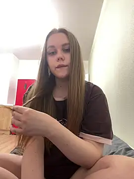 Marylallka5 online show from April 2026 02:03:02 PM